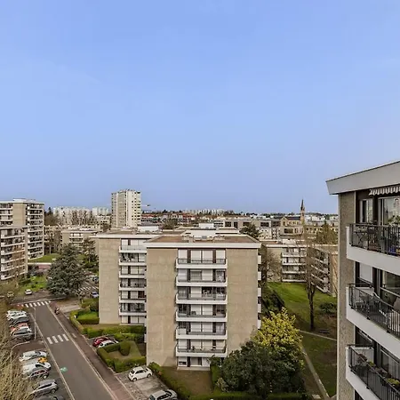 Arago - T2 Avec 1 1 Canape-lit 1 Salle De Bain *