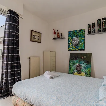 Arago - T2 Avec 1 1 Canape-lit 1 Salle De Bain * Mérignac