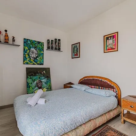 Arago - T2 Avec 1 1 Canape-lit 1 Salle De Bain Mérignac