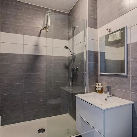 Arago - T2 Avec 1 1 Canape-lit 1 Salle De Bain Mérignac